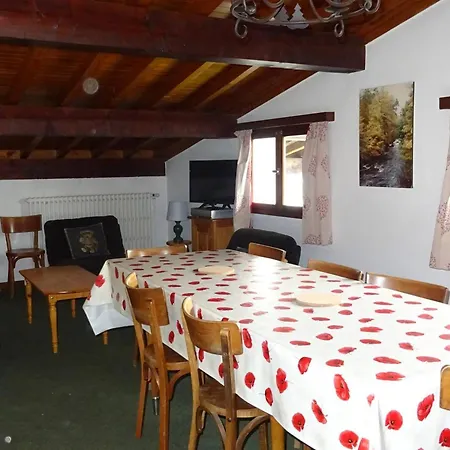 : 8 Pers. - 3 - Proche Centre Et Remontees Mecaniques - Fr-1-802-88 *